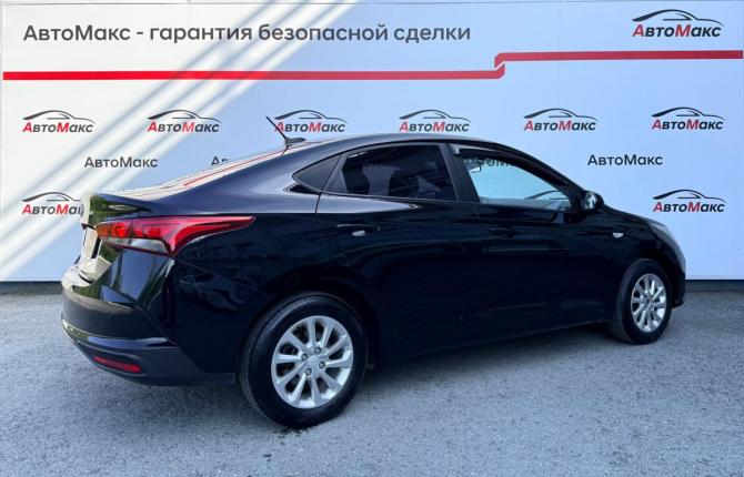 Hyundai Solaris II Рестайлинг с пробегом 2021 года, цена 1 360 000 рублей, 95018 км, седан, Автокод Объявления