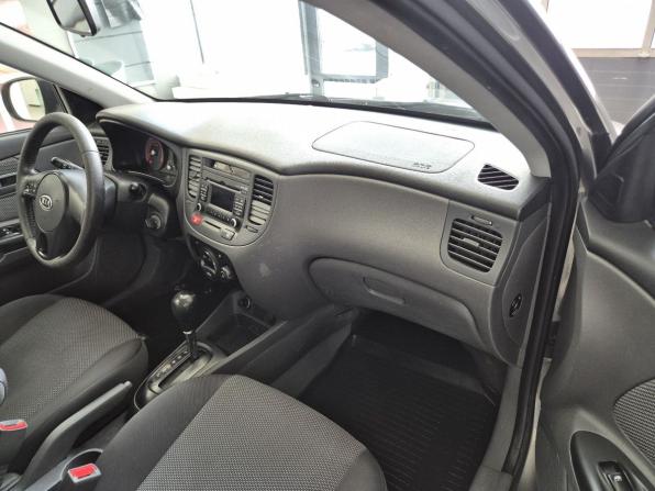 Kia Rio II Рестайлинг с пробегом 2011 года, цена 549 000 рублей, 229020 км, хэтчбек, Автокод Объявления