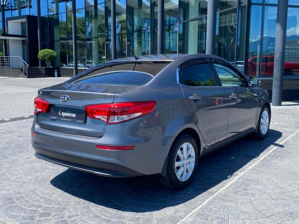 Kia Rio III Рестайлинг с пробегом 2016 года, цена 999 000 рублей, 181171 км, седан, Автокод Объявления