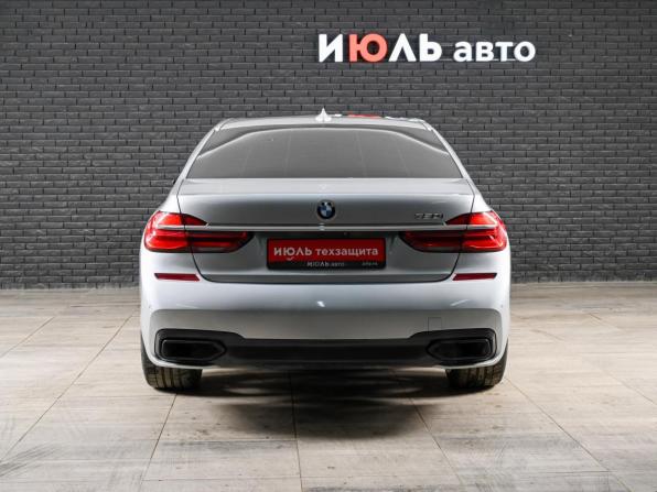 BMW 7 серии VI (G11/G12) с пробегом 2017 года, цена 2 620 000 рублей, 175844 км, седан, Автокод Объявления
