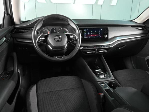 Skoda Octavia IV (A8) с пробегом 2021 года, цена 2 150 000 рублей, 140690 км, лифтбек, Автокод Объявления