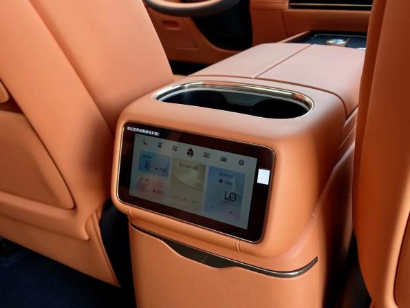 Новый Lynk &amp; Co 900 2026 года, цена 8 750 000 рублей, внедорожник, Автокод Объявления