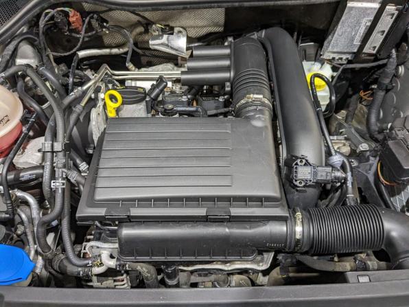 Volkswagen Polo V Рестайлинг с пробегом 2018 года, цена 1 340 000 рублей, 97515 км, седан, Автокод Объявления
