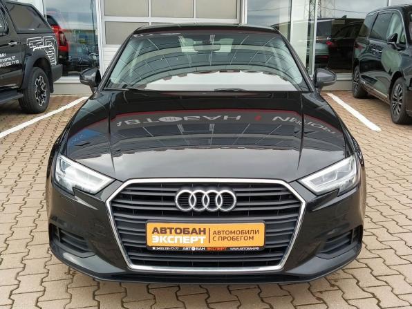 Audi A3 III (8V) Рестайлинг с пробегом 2018 года, цена 2 000 000 рублей, 103000 км, седан, Автокод Объявления