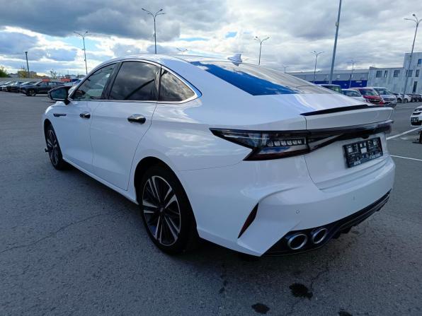 Chery Arrizo 8 с пробегом 2024 года, цена 2 149 995 рублей, 20240 км, седан, Автокод Объявления