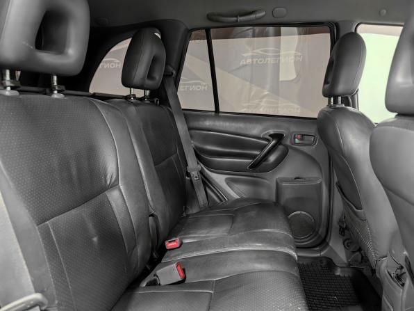 Toyota RAV4 II (XA20) Рестайлинг с пробегом 2003 года, цена 890 000 рублей, 364070 км, внедорожник, Автокод Объявления