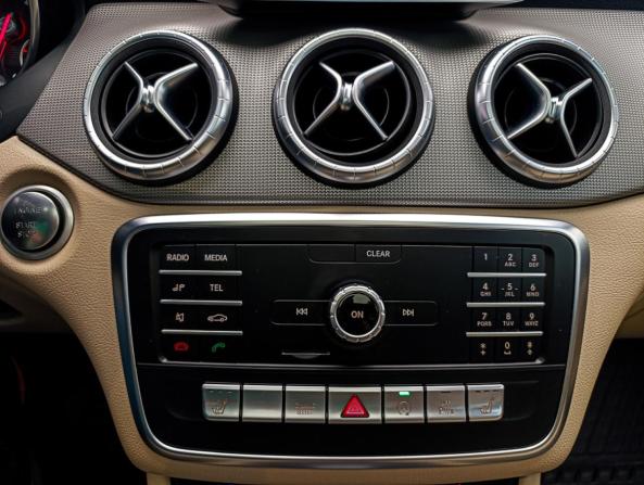 Mercedes-Benz CLA I (C117 X117) Рестайлинг с пробегом 2018 года, цена 2 150 000 рублей, 87700 км, седан, Автокод Объявления