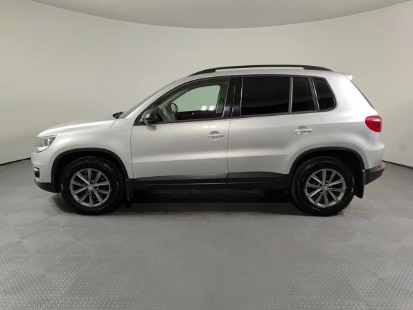 Volkswagen Tiguan I Рестайлинг с пробегом 2012 года, цена 930 000 рублей, 301000 км, внедорожник, Автокод Объявления