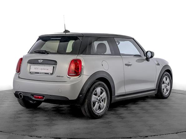 Mini Hatch III (F55/F56) Рестайлинг с пробегом 2020 года, цена 1 755 000 рублей, 94500 км, хэтчбек, Автокод Объявления