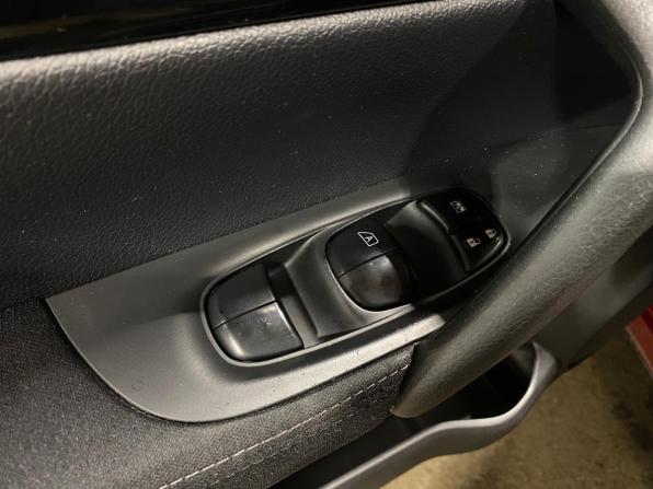Nissan Qashqai II с пробегом 2017 года, цена 1 350 000 рублей, 138995 км, внедорожник, Автокод Объявления