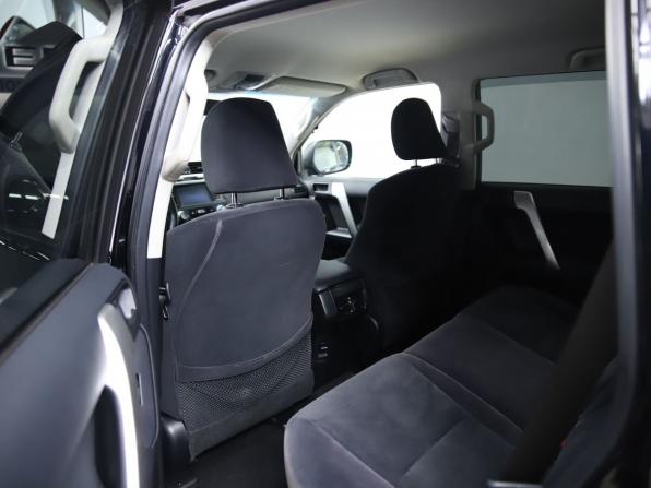 Toyota Land Cruiser Prado 150 Series Рестайлинг 1 с пробегом 2014 года, цена 3 790 000 рублей, 58643 км, внедорожник, Автокод Объявления