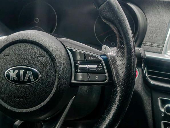 Kia Optima IV Рестайлинг с пробегом 2018 года, цена 2 099 900 рублей, 141000 км, седан, Автокод Объявления