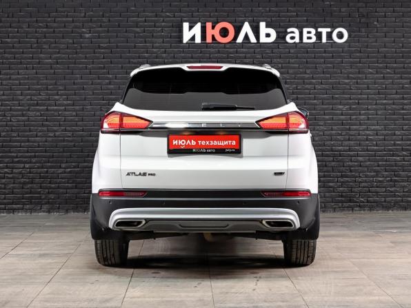 Geely Atlas Pro с пробегом 2022 года, цена 1 990 000 рублей, 45747 км, внедорожник, Автокод Объявления