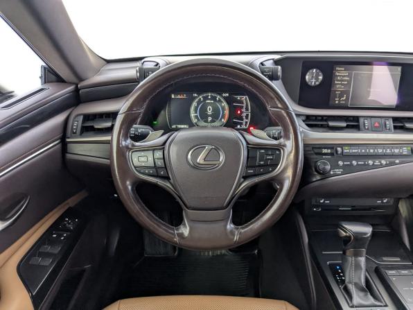 Lexus ES VII с пробегом 2019 года, цена 3 100 000 рублей, 155705 км, седан, Автокод Объявления