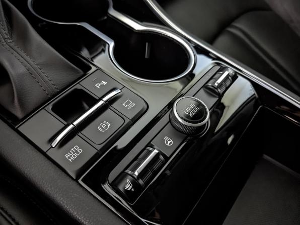 Kia K5 III с пробегом 2021 года, цена 2 455 000 рублей, 78513 км, седан, Автокод Объявления