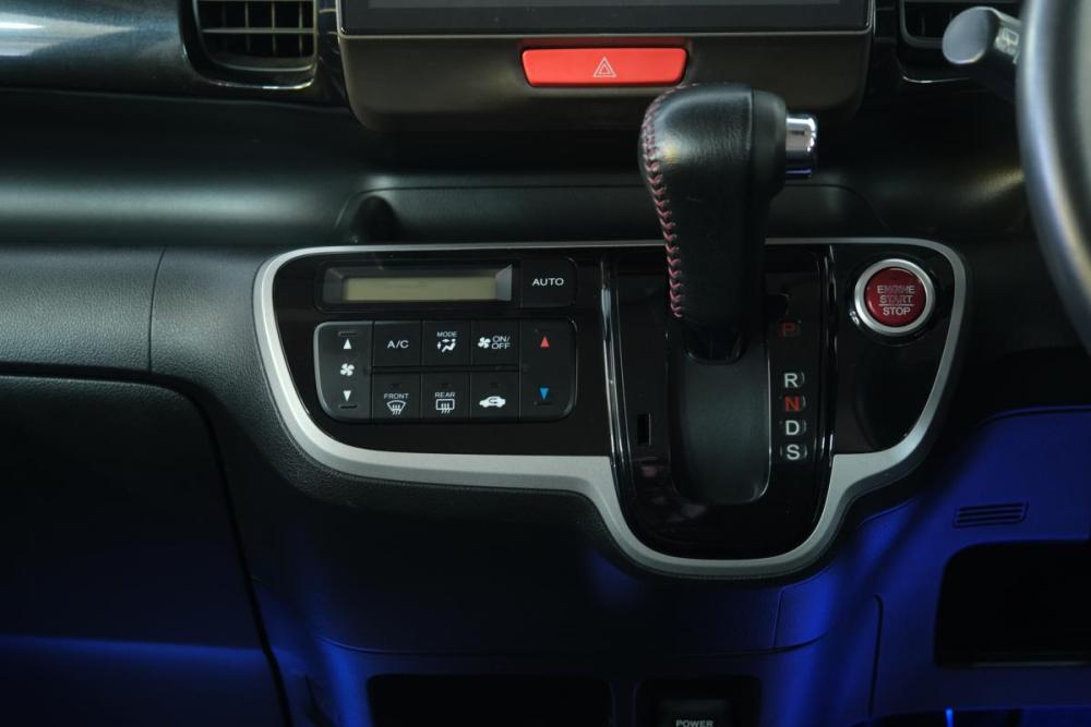 Honda N-BOX I Омск  - изображение 13