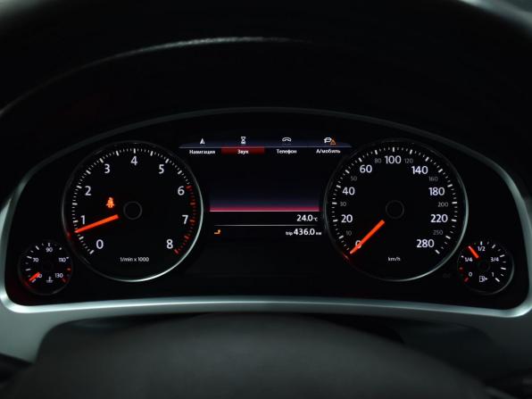 Volkswagen Touareg II с пробегом 2011 года, цена 1 979 995 рублей, 298439 км, внедорожник, Автокод Объявления
