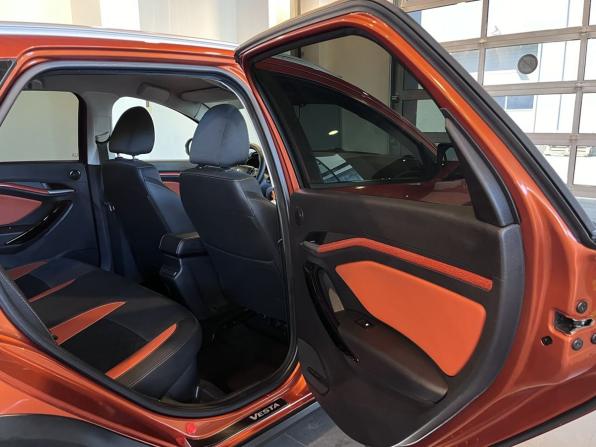 Lada (ВАЗ) Vesta I с пробегом 2021 года, цена 1 575 000 рублей, 40150 км, универсал, Автокод Объявления