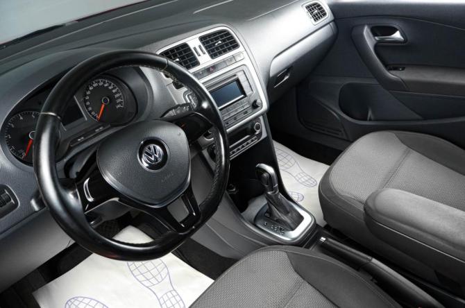 Volkswagen Polo V Рестайлинг с пробегом 2016 года, цена 989 000 рублей, 128948 км, седан, Автокод Объявления