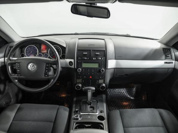 Volkswagen Touareg I Рестайлинг с пробегом 2009 года, цена 999 000 рублей, 272167 км, внедорожник, Автокод Объявления