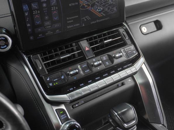 Toyota Land Cruiser 300 Series с пробегом 2021 года, цена 10 599 000 рублей, 86012 км, внедорожник, Автокод Объявления
