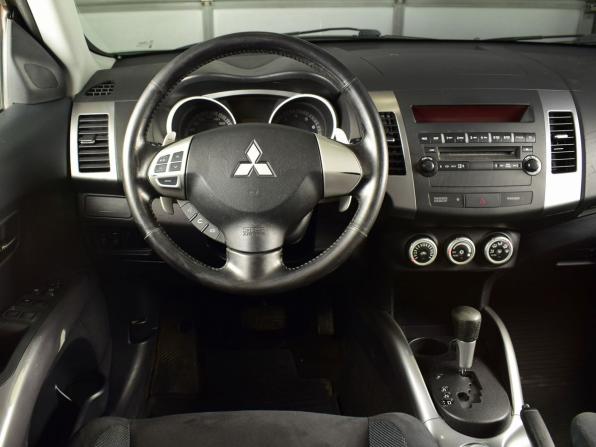 Mitsubishi Outlander II с пробегом 2008 года, цена 1 099 995 рублей, 248216 км, внедорожник, Автокод Объявления
