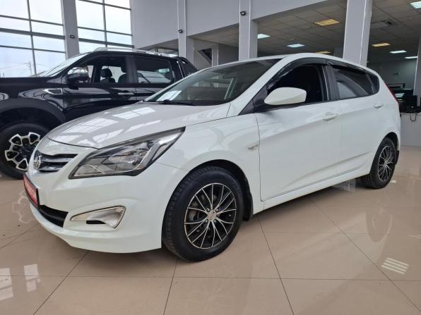 Hyundai Solaris I Рестайлинг с пробегом 2016 года, цена 963 000 рублей, 98000 км, хэтчбек, Автокод Объявления