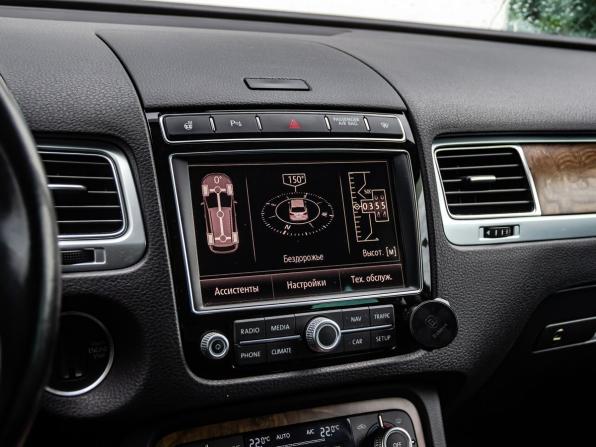 Volkswagen Touareg II Рестайлинг с пробегом 2015 года, цена 3 200 000 рублей, 131505 км, внедорожник, Автокод Объявления