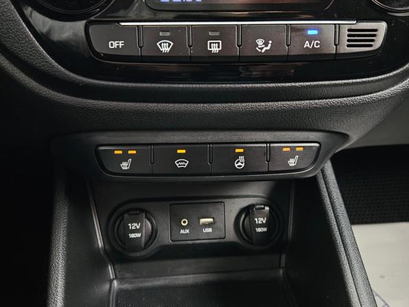 Hyundai Solaris II с пробегом 2018 года, цена 1 214 000 рублей, 108000 км, седан, Автокод Объявления