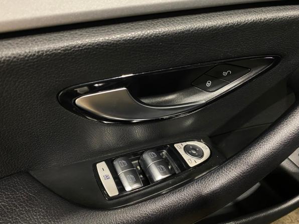 Mercedes-Benz E-Класс V (W213 S213 C238) Рестайлинг с пробегом 2021 года, цена 2 785 000 рублей, 234707 км, седан, Автокод Объявления