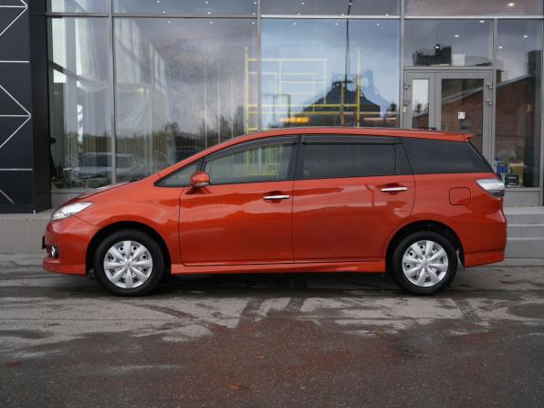 Toyota Wish II Рестайлинг с пробегом 2012 года, цена 1 390 000 рублей, 114666 км, минивэн, Автокод Объявления