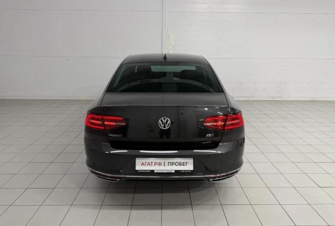 Volkswagen Passat B8 с пробегом 2017 года, цена 2 480 000 рублей, 95107 км, седан, Автокод Объявления