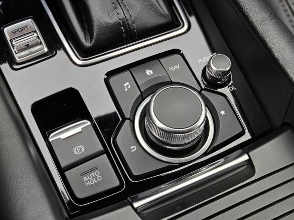 Mazda 6 III (GJ) Рестайлинг 2 с пробегом 2019 года, цена 1 999 000 рублей, 63000 км, седан, Автокод Объявления