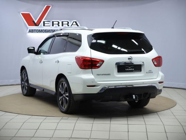 Nissan Pathfinder IV Рестайлинг с пробегом 2017 года, цена 1 890 000 рублей, 217029 км, внедорожник, Автокод Объявления