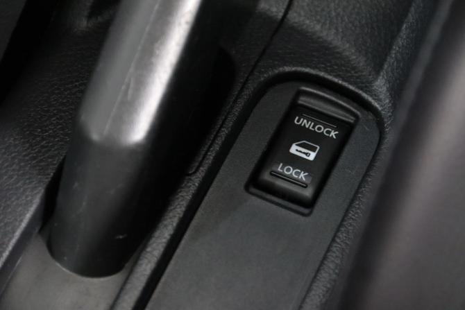 Nissan Note I Рестайлинг с пробегом 2012 года, цена 665 650 рублей, 239010 км, хэтчбек, Автокод Объявления