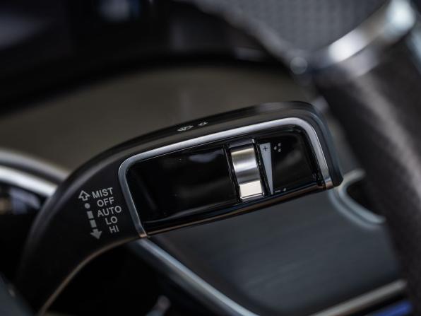 Hongqi H9 I с пробегом 2024 года, цена 5 820 000 рублей, 5 км, седан, Автокод Объявления