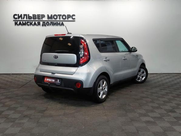 Kia Soul II Рестайлинг с пробегом 2017 года, цена 1 180 000 рублей, 199900 км, хэтчбек, Автокод Объявления