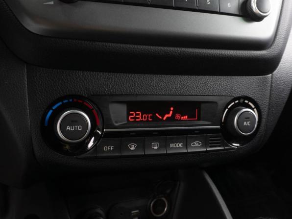 Kia Rio III Рестайлинг с пробегом 2015 года, цена 1 199 000 рублей, 130966 км, седан, Автокод Объявления