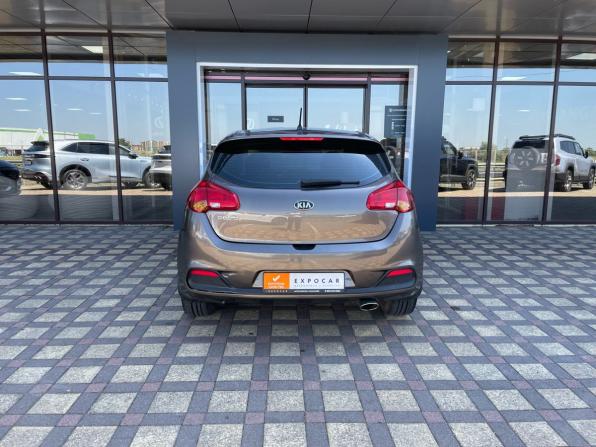 Kia Ceed II с пробегом 2015 года, цена 799 000 рублей, 188308 км, хэтчбек, Автокод Объявления