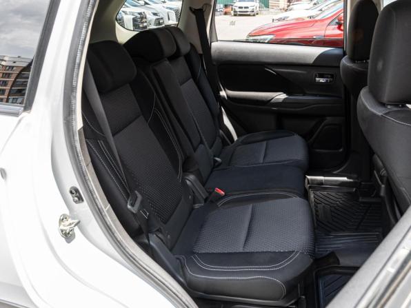 Mitsubishi Outlander III Рестайлинг 3 с пробегом 2021 года, цена 2 665 000 рублей, 60589 км, внедорожник, Автокод Объявления