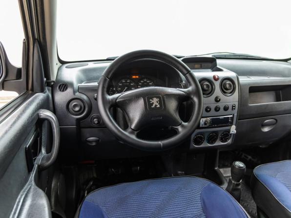 Peugeot Partner II с пробегом 2011 года, цена 428 000 рублей, 208143 км, компактвэн, Автокод Объявления