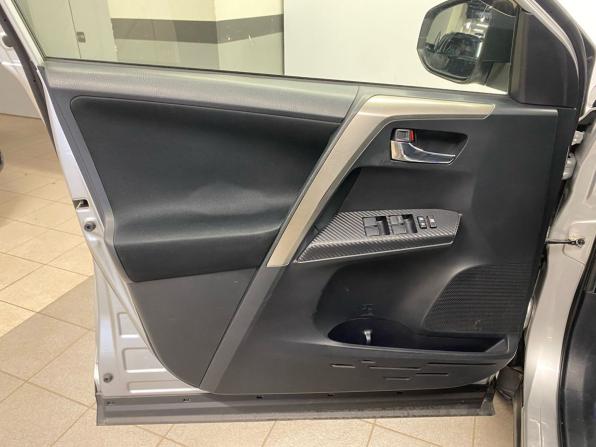 Toyota RAV4 IV (XA40) с пробегом 2015 года, цена 1 649 000 рублей, 113000 км, внедорожник, Автокод Объявления