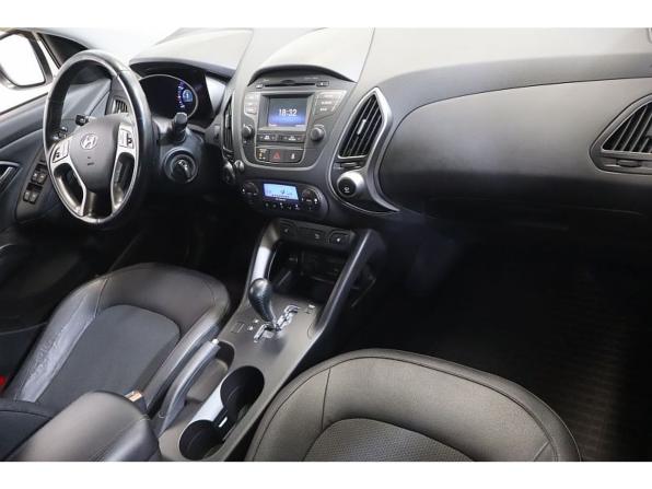Hyundai ix35 I Рестайлинг с пробегом 2015 года, цена 1 399 000 рублей, 131201 км, внедорожник, Автокод Объявления