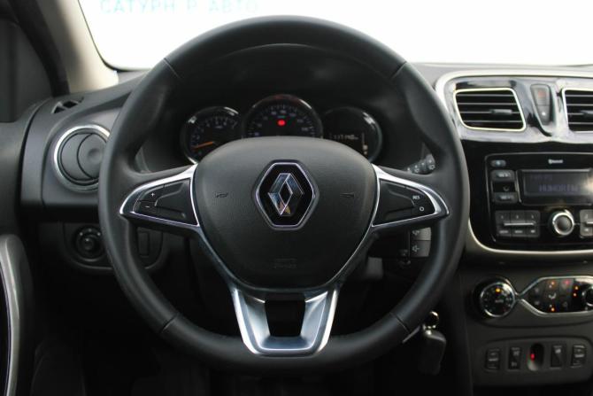 Renault Sandero II Рестайлинг с пробегом 2019 года, цена 990 000 рублей, 117000 км, хэтчбек, Автокод Объявления