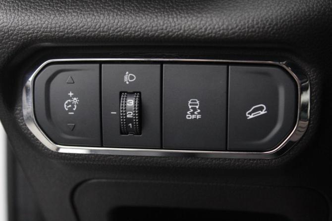 Haval Jolion I Рестайлинг с пробегом 2024 года, цена 1 950 000 рублей, 21026 км, внедорожник, Автокод Объявления