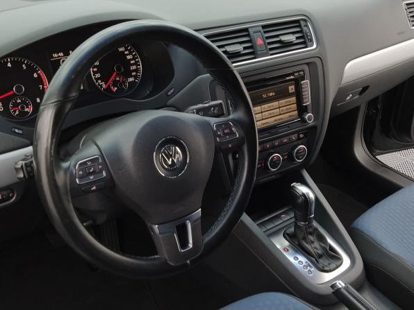 Volkswagen Jetta VI с пробегом 2013 года, цена 1 119 000 рублей, 120000 км, седан, Автокод Объявления