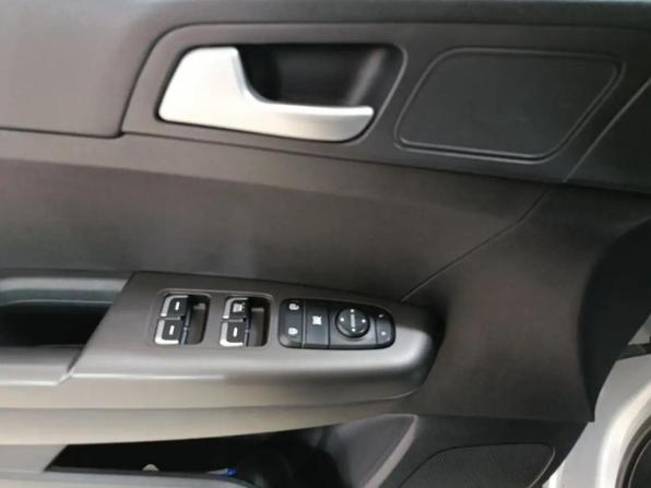 Kia Sportage IV Рестайлинг с пробегом 2021 года, цена 2 299 000 рублей, 53727 км, внедорожник, Автокод Объявления
