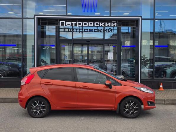Ford Fiesta Mk6 Рестайлинг с пробегом 2016 года, цена 690 000 рублей, 117591 км, хэтчбек, Автокод Объявления