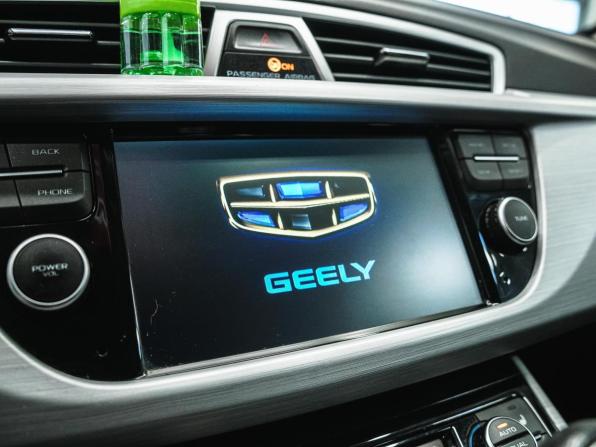 Geely Atlas I с пробегом 2018 года, цена 1 530 000 рублей, 140732 км, внедорожник, Автокод Объявления
