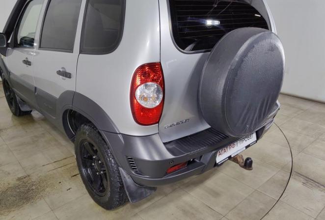 Chevrolet Niva I Рестайлинг с пробегом 2018 года, цена 710 000 рублей, 194000 км, внедорожник, Автокод Объявления